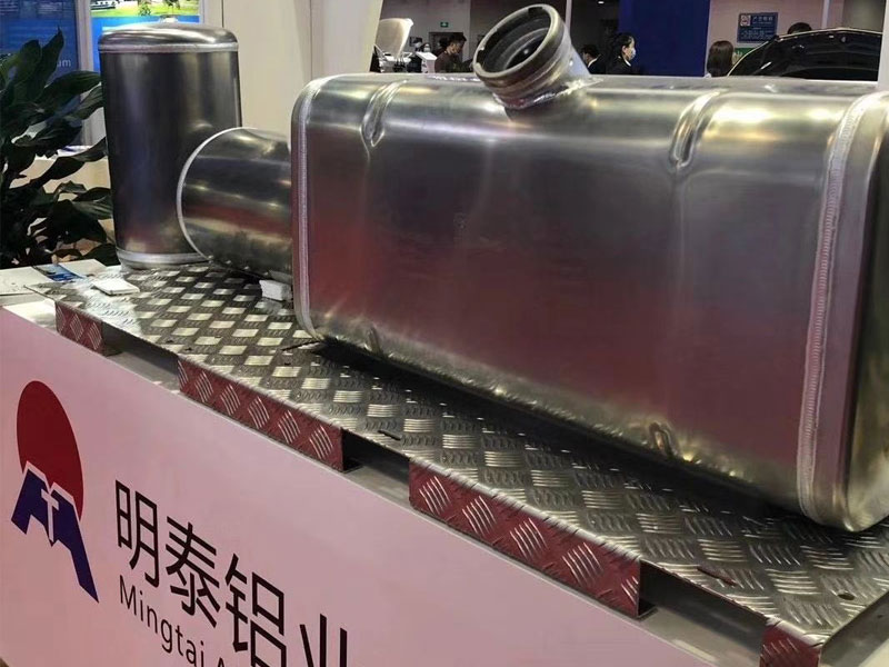 59白菜专区论坛携精品亮相重庆国际交通轻量化展览