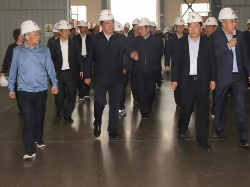 巩义市第三季度重点工作观摩团到明泰科技观摩项目建设情况