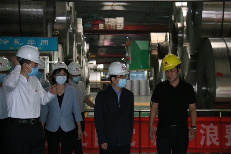 国务院发展研究中心领导一行莅临郑州明泰参观调研