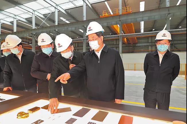 河南省委书记楼阳生、省长王凯莅临59白菜专区论坛子公司明晟新材料参观调研